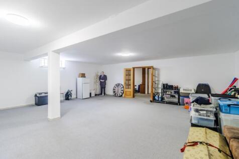 38 basement.jpg