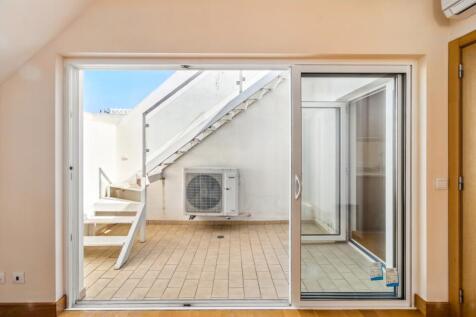 BALCONY A3.jpg