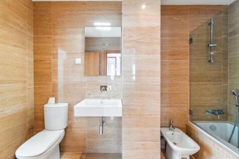 BATHROOM 1.jpg