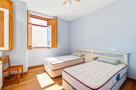 BEDROOM A1.jpg