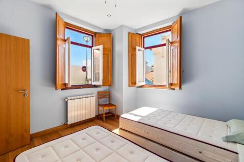 BEDROOM A2.jpg