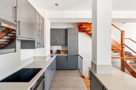 KITCHEN 5.jpg
