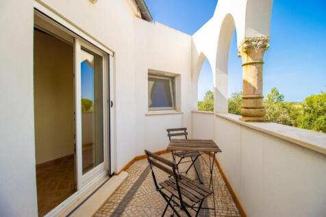 Upstairs balcony_2 (Large).jpg