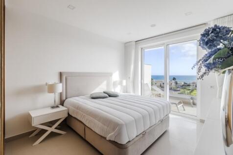 13.1 BEDROOM.jpg