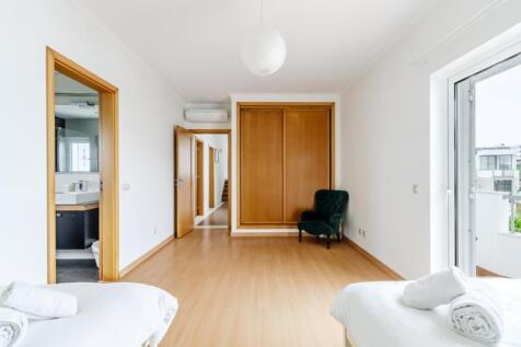 master bedroom.jpg