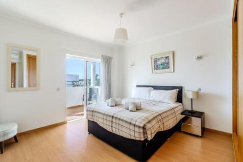 bedroom 2a.jpg