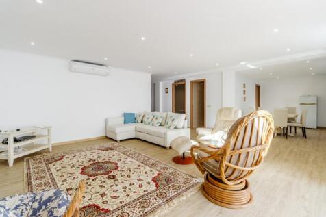 basement living room 2.jpg