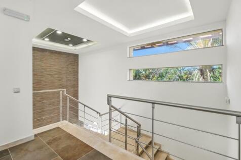 11 STAIRTS 1.jpg