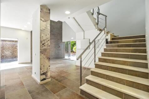 13 STAIRS 3.jpg