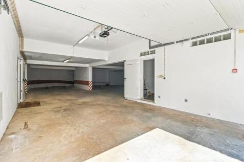 22 GARAGE.jpg