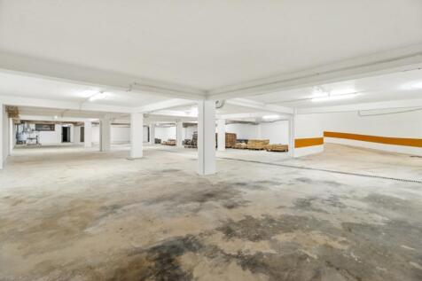 31 GARAGE.jpg