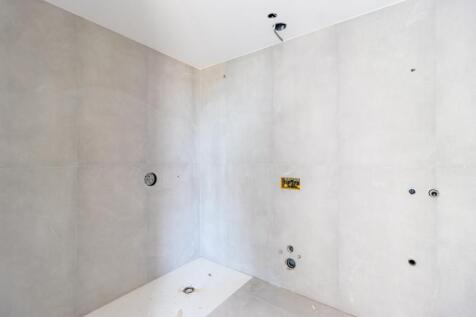 7 BEDROOM.jpg