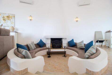 Fireplace area_a (Large).jpg