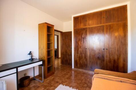 Third Bedroom (Large).jpg