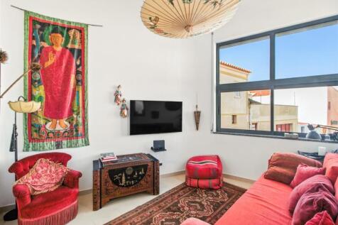 1 living room.jpg