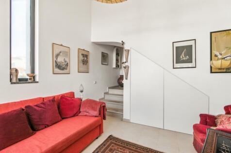 3 living room.jpg