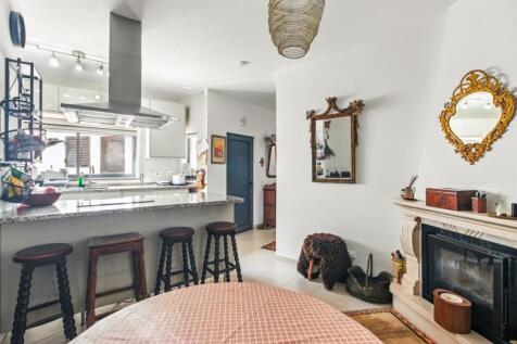 11 dining room.jpg