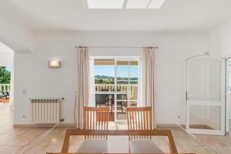 10 DINING ROOM.jpg