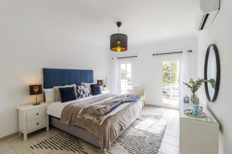 Master Bedroom window (Large).jpg