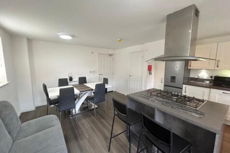 Kitchen dining ro...