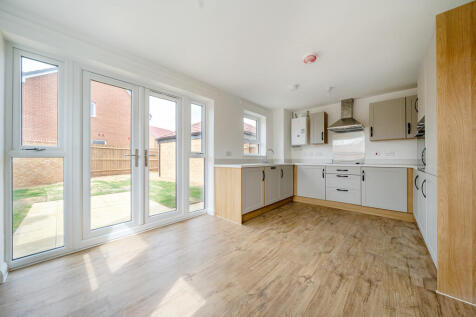 Kitchen dining ro...