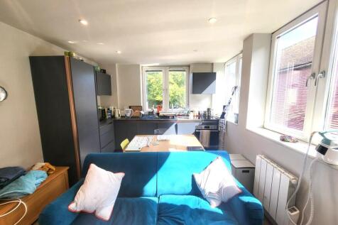 Living room/ Kitc...