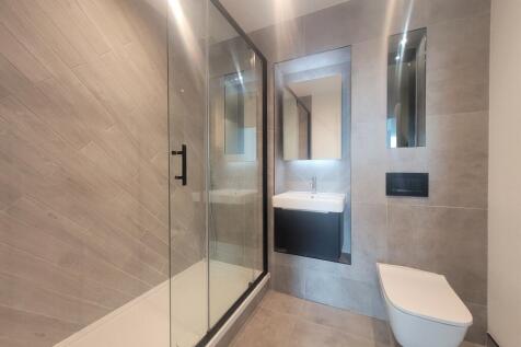 En-suite Bathroom