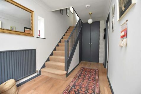Entrance Hall.JPG
