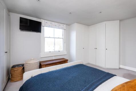 Bedroom One II.jpg