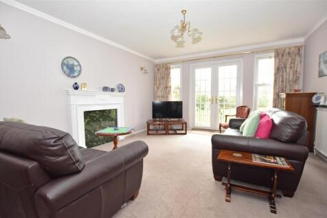 Sitting Area.JPG