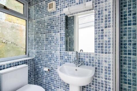 Shower Room.jpg
