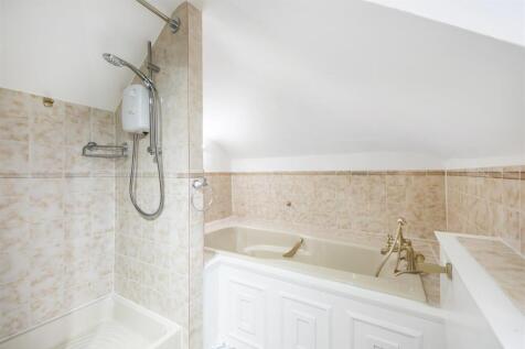 Family Bathroom II.jpg