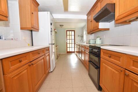 Kitchen.JPG