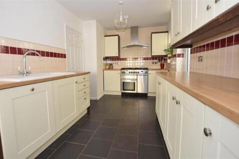 Kitchen.JPG