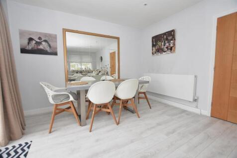 Dining Area.JPG