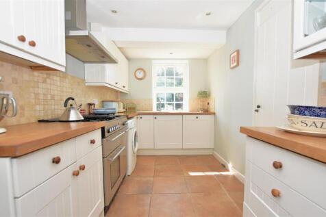 Kitchen.JPG
