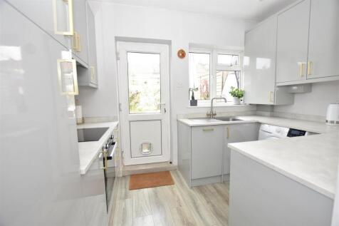 Kitchen I.JPG