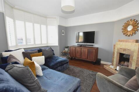Living Room.JPG