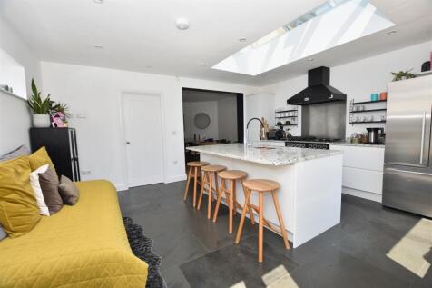 Kitchen II.JPG