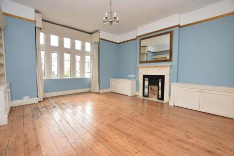 Living Room.JPG