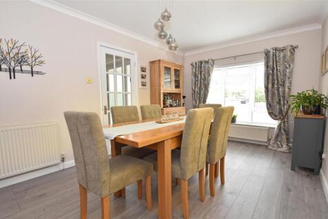 Dining Room.JPG