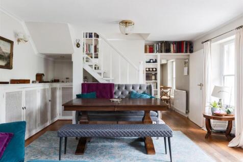 Informal Dining Area.jpg