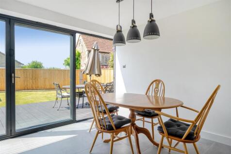 Dining Room.jpg