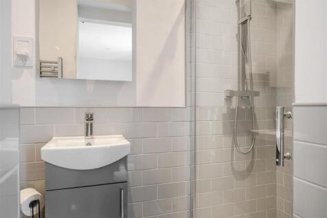 En-Suite Shower Room.jpg