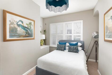 Bedroom One.jpg