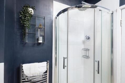 Shower Room.jpg