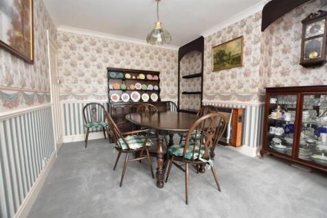 Dining Room.JPG
