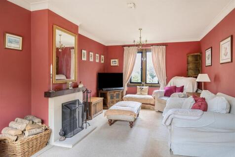 Living Room.jpg