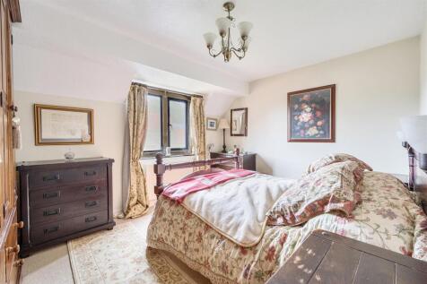 Bedroom One.jpg