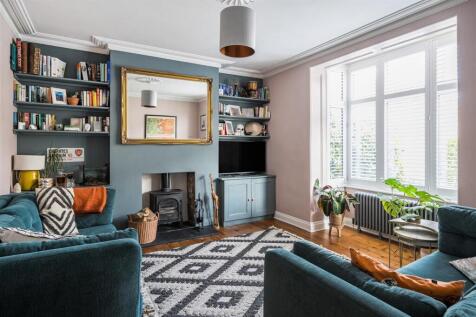Living Room.jpg